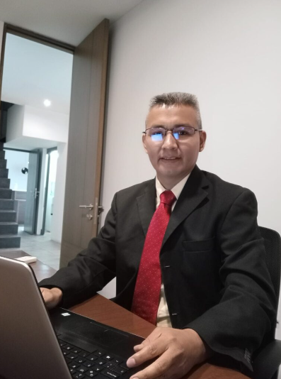 Lcdo. Andrés Alexander Hernández Cortes